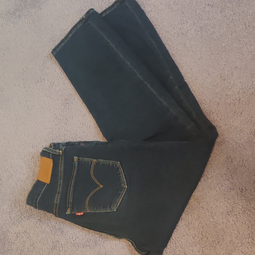 724 High rise straight Levi's dark blue jeans